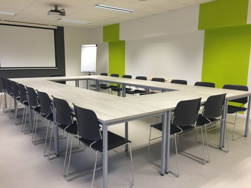 meeting-modern-room-conference-159805